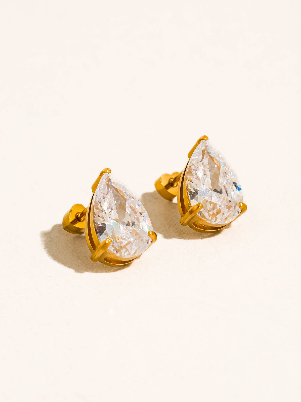 Avenn Teardrop Earrings