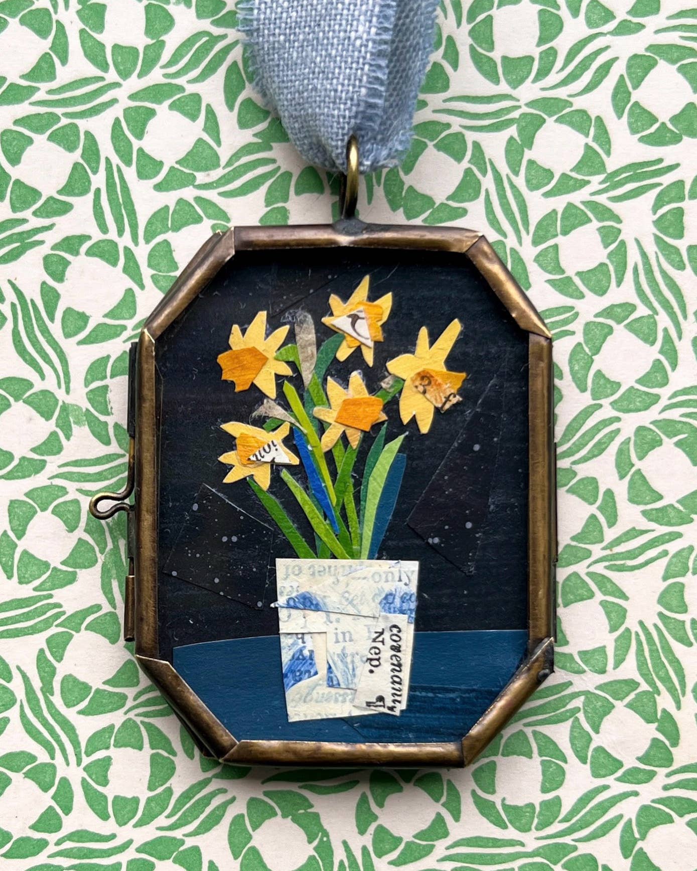 Daffs in Blue ~ Art Locket Ornament Garden Handmade (Copy)