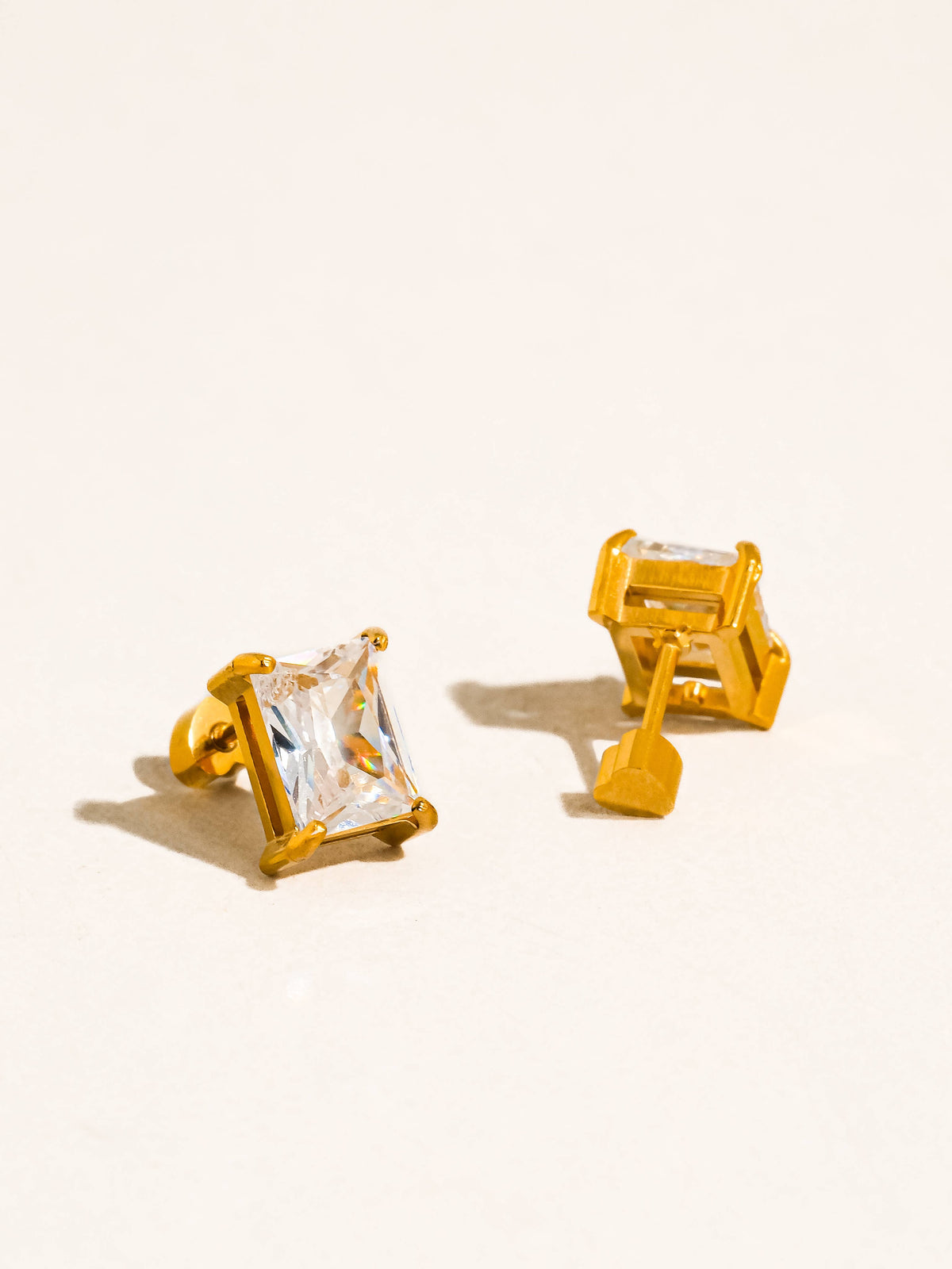 Avenn Teardrop Earrings