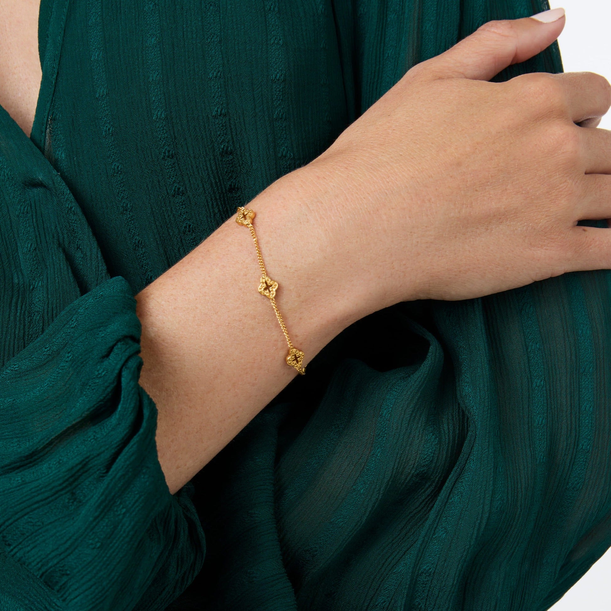 Julie Vos Florentine Delicate Bracelet in Gold – view 2