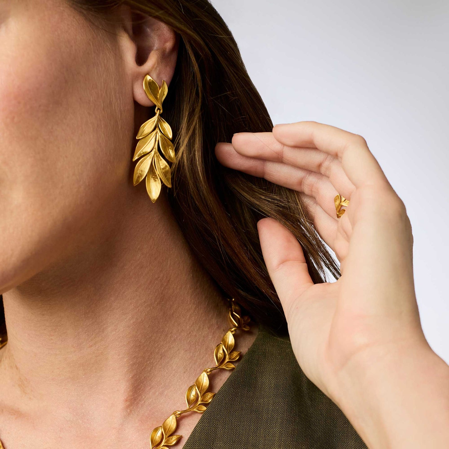 Julie Vos Willow Statement Earring in Gold – view 2
