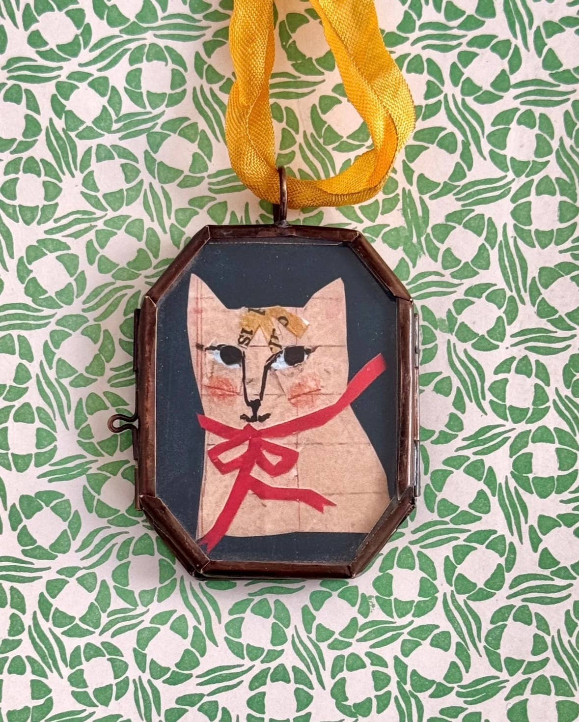 Maris Mirum Mona Kitty art locket by Brandie Stonge