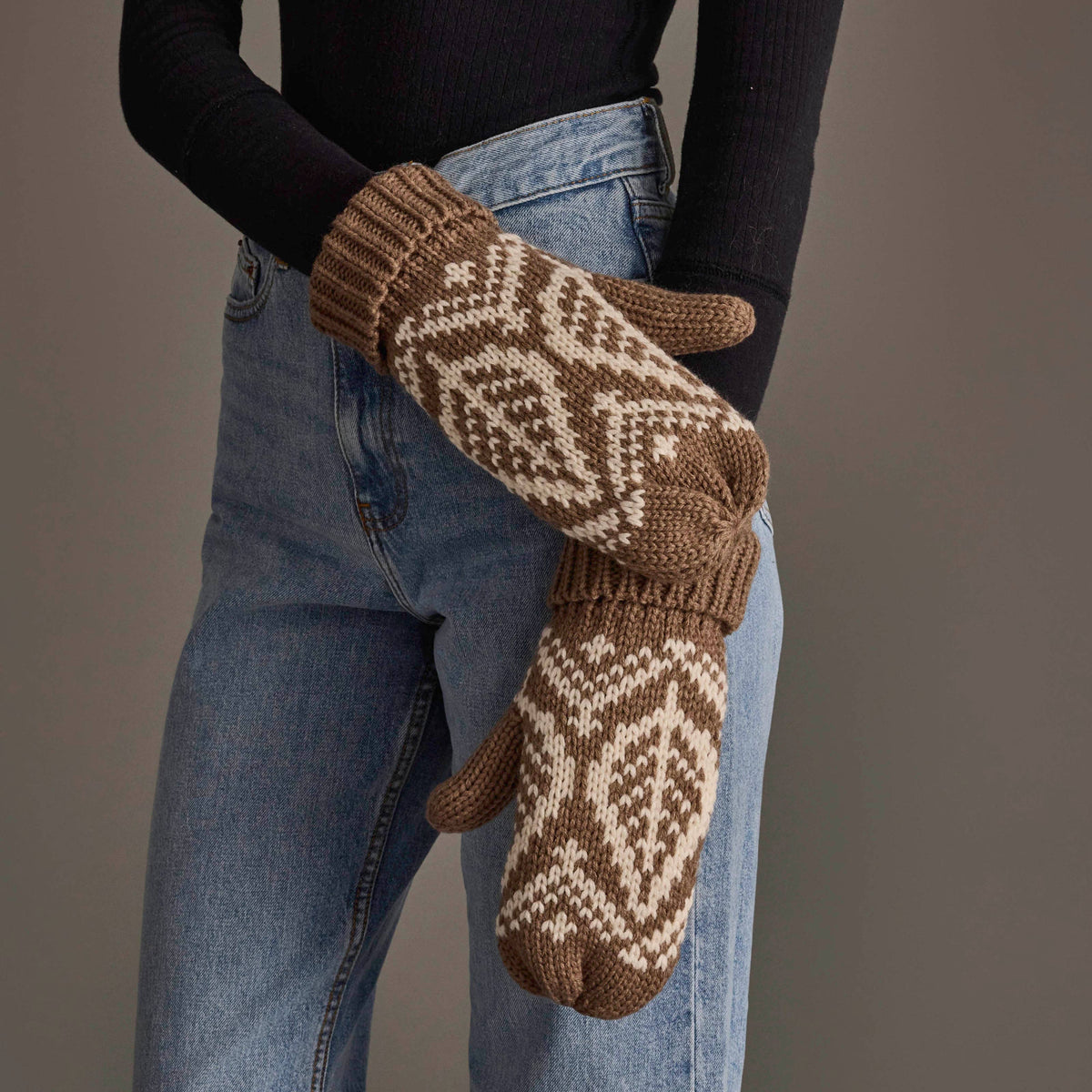 Taupe & Beige Patterned Knit Mittens