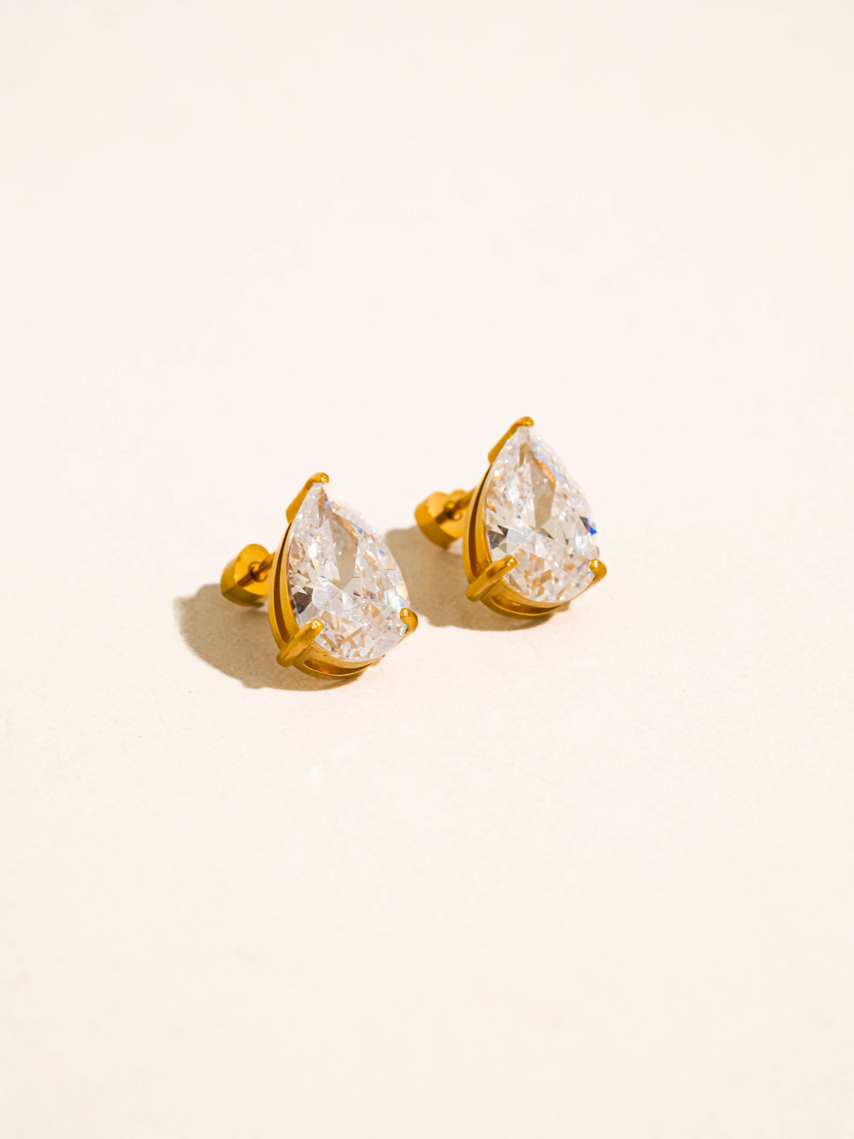 Avenn Teardrop Earrings