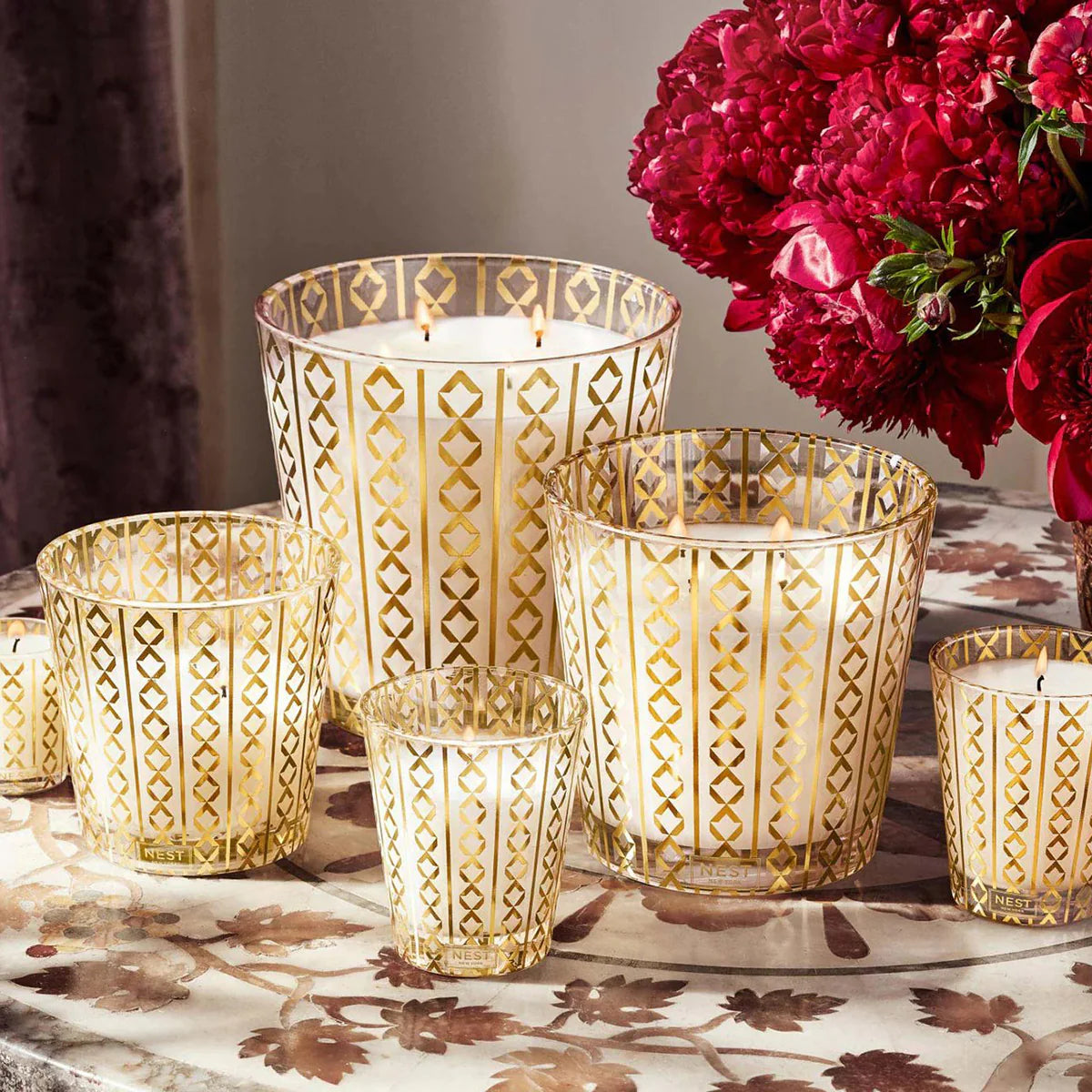 Nest Holiday Classic Candle